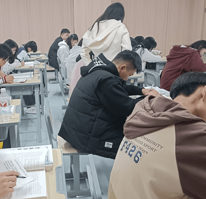 单招短期考前补课:拒绝无效焦虑,高效冲刺赢在当下-